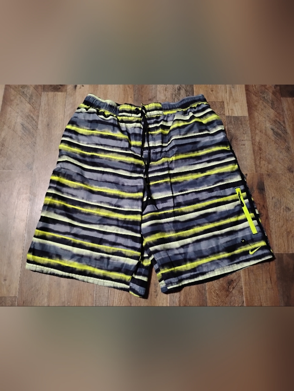 Nike Men’s Gray & Neon Yellow Striped Swim Shorts Men's Size: XL